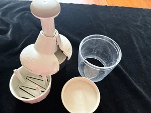 pampered chef food chopper original - Picture 1 of 3