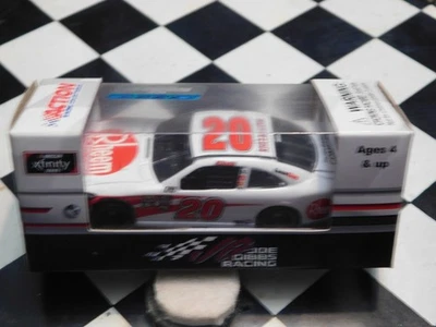 Acción 2018 1/64 Christopher Bell Rheem "Rookie Stripes" Toyota Camry Foto 1 de 3