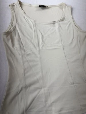 Top pequeño vintage sin mangas minimalista informal chic beige natural básico Foto 1 de 4