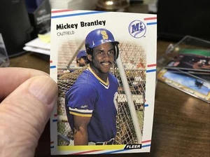 1988 Fleer Baseball FROM FACTORY SET # 371 Mickey Brantley - Picture 1 of 2