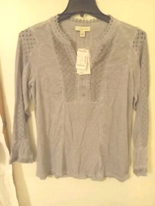 NWT Vintage X America Gray Long Bell Sleeve Shirt Size S. W/ Lace Accents V-neck - Picture 1 of 12
