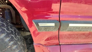 1994 Ford Explorer Driver Left Moulding From Fender Oem Trim Strip - Picture 1 of 3