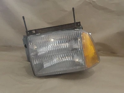 Driver Headlight Chevrolet Composite Fits 95-97 BLAZER S10/JIMMY S15 172787 Foto 1 de 4