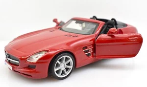 Modellino auto scala 1:32 Mercedes Benz SLS AMG red Roadster Burago modellismo n - Foto 1 di 6