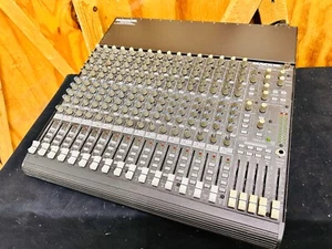 Mezclador analógico de 16 canales de micrófono/línea premium Mackie 1604-VLZ PRO #8193 - Imagen 1 de 8