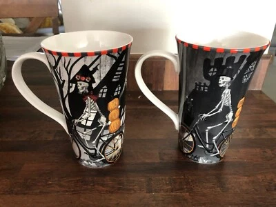 Juego de dos tazas de café con leche de porcelana grandes con esqueleto para bicicleta 222 nuevas Foto 1 de 3