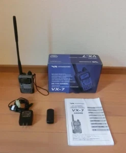 YAESU STANDARD VX-7 50/144/430MHz Triple Band Heavy Duty Transceiver - Zdjęcie 1 z 11