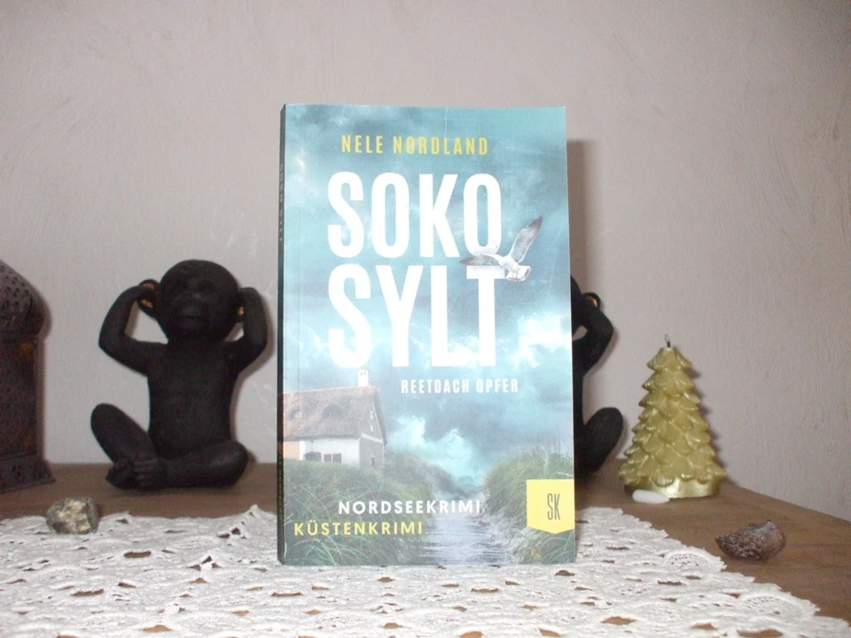 SOKO SYLT Reetdach Opfer Nele Nordland neuwertig - Bild 1 von 2