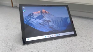 Tablet Microsoft Surface Pro 7 12.3" i5-1035G4 16GB RAM 256GB Pantalla agrietada -2 - Imagen 1 de 24