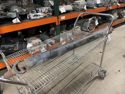 (LOCAL PICKUP ONLY) Rear Drive Shaft Standard Cab 8' Box 4WD Fits 19-22 FORD F25 Foto 1 de 4