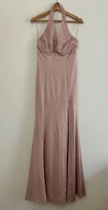 NEU MANIJU Rouge Neckholder Meerjungfrau Kleid VORDERSCHLITZ SATIN SPITZE OVERLAY - Bild 1 von 9