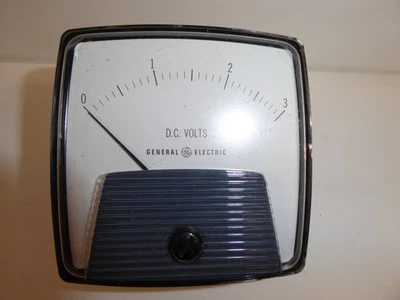 General Electric Inst. Voltímetro Co, DC 0-3 - Imagem 1 de 2