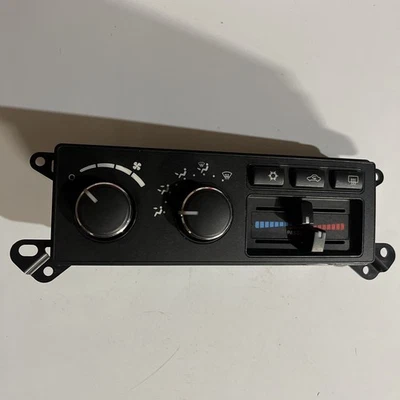 Dodge Ram 1500 2006-2007 control de temperatura doble zona fabricante de equipos originales aire acondicionado calefacción P55056756AB Foto 1 de 4