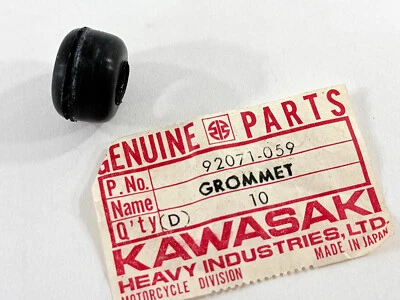 NOS KAWASAKI H2 750 LUZ TRASERA OJAL DE ALAMBRE 92071-059 Foto 1 de 3