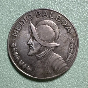 1930 Panama 1/2 Balboa - 90% Silver - Medio Balboa - "Half Dollar" Better Date - Picture 1 of 4