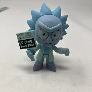 Funko Mystery Mini Figure - Rick & Morty S3 - HOLOGRAM RICK CLONE (3 inch) 1/12 - Picture 1 of 9