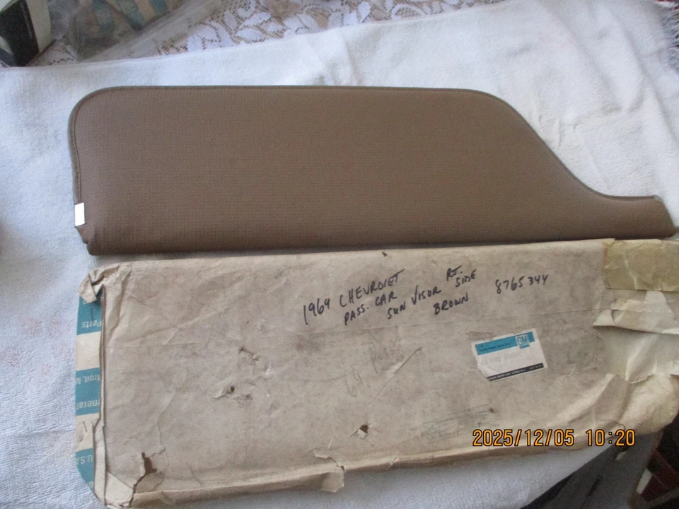 CHEVROLET IMPALA 1969, CAPRICE MARRÓN PARASOL DERECHO NUEVO EN STOCK-PT NO 8765344 Foto 1 de 4