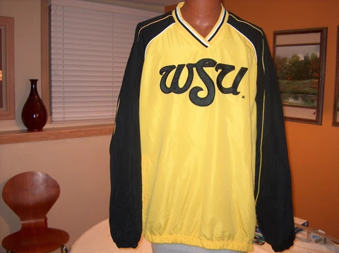 WICHITA STATE SHOCKERS PULLOVER WINDBREAKER XXL Cover