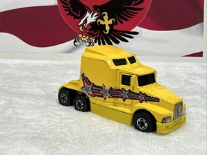 Hot Wheels Vintage Mini Big Rigger Stunt Show Set Big Rig Yellow Blackwall 1990 - Picture 1 of 5