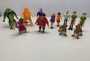 Scooby Doo Figures Bundle Incl Full 'Gang' and x5 Villians Hannah Barbra VGC. - Picture 1 of 17