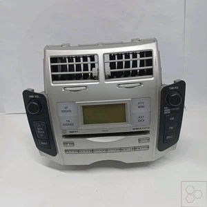 861200D490 Radio de coche TOYOTA YARIS 1.0 12V (FRP) Ber. 5p/b/998cc - Picture 1 of 7