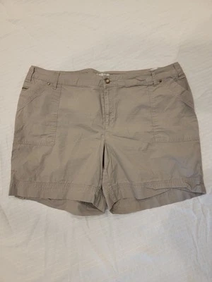 Pantalones Cortos Chinos Avenue 18 Ligeros Elastizados Bolsillos Cortados 7" Entrepierna  Foto 1 de 4