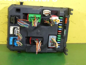 CAJA FUSIBLES CITROEN C3 09-16 MK2 1.4 DIÉSEL 9666952280 - Imagen 1 de 3