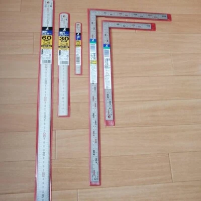 Juego de báscula de regla recta y cuadrada de acero inoxidable Shinwa 15 30 50 60 Foto 1 de 2
