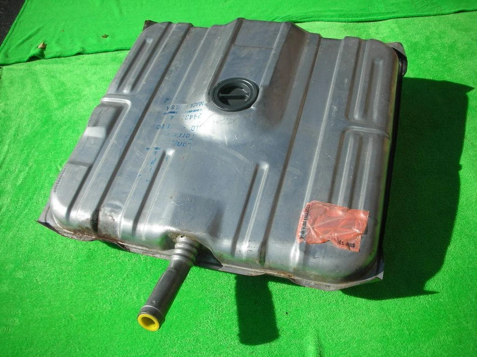 1973 BUICK RIVIERA GM 1244527 GM40T NOS GAS FUEL TANK 26 GALLON LEADED FUEL FILL - Image 1 of 1