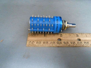 M3786/4-5256 COLE ROTARY SWITCH SHAFT DIA .25 115V/28 V NEW OLD STOCK - Picture 1 of 5