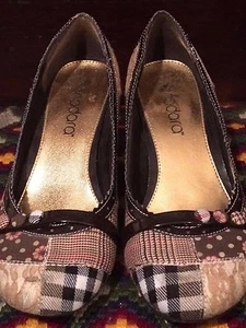 Women's Shoes Sz 8M Patches Floral Med Low Heels Sexy Casual Brown CUTE! - Picture 1 of 8