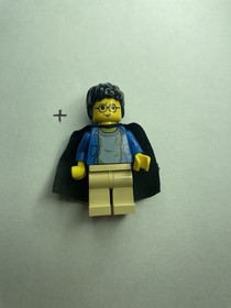 Lego Harry Potter 4755 Blue Open Shirt Torso, Tan Legs Minifigure