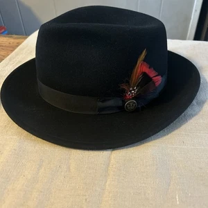 Sombrero Goorin Brothers The Doctor Fedora GRANDE Negro 100% Lana Arco Logo EE. UU. EN MUY BUENA CONDICIÓN - Imagen 1 de 6