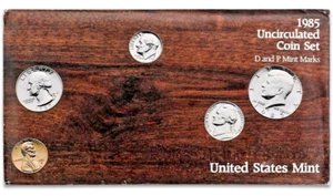 US Coin 1985 uncirculated P & D sets Original Package - TOTAL OF 4 SETS OF COINS - Picture 1 of 3