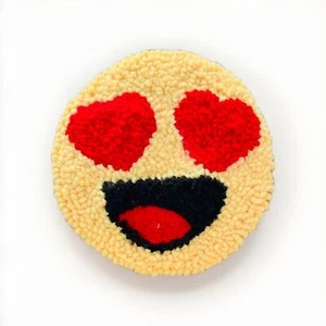 HERZ AUGEN EMOJI Punch Nadel Getränk Untersetzer Kits Zum Selbermachen Stickerei Getränkehalter Matte - Bild 1 von 2