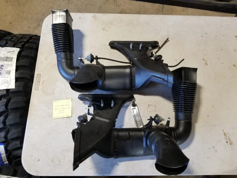 Volvo 240 242 244 1986-1993 245 L y R tablero calentador conductos y válvulas de vacío OE #11AN Foto 1 de 4