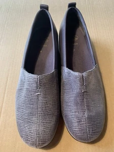 HOMY PED SLIP ON LEATHER SHOES LIKE NEW SZ 8 STEEL GREY - Picture 1 of 6