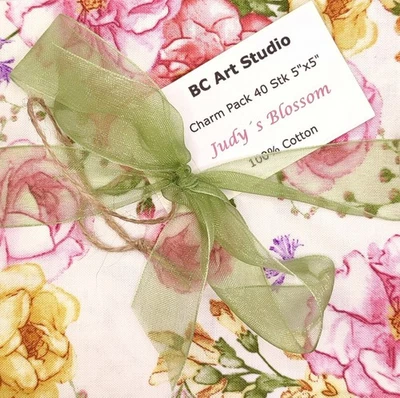 Patchworkstoff Charm Pack 40 Stück Judy´s Blossom Benartex 5inch 12,5cm - Bild 1 von 4