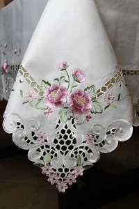 72x90" Rectangle Polyester Embroidered Floral Rose Cutwork Tablecloth 8 Napkins - Picture 1 of 12