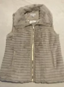 Calvin Klein Puffer Ribbet Soft Faux Fur Size Small- Tan - Picture 1 of 7