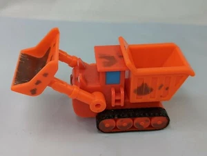 Bob the Builder Muck Red Vehicle Cake Topper Toy 2 Inch - Imagen 1 de 5