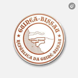 Mapa grunge retro de Guinea Bissau | imán decorativo redondo de 4"" X 4 - Imagen 1 de 2
