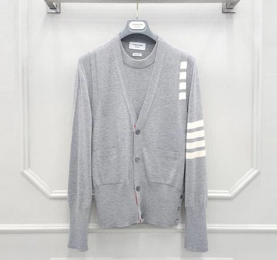 Cardigã Thom Browne alça diagonal lã merino melhor malha 92538967 - Imagem 1 de 4