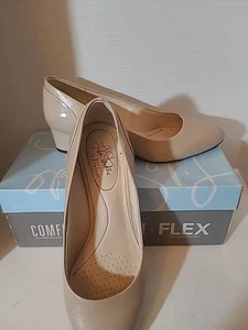 LifeStride Women's Pump Shoes, Size 9, Beige Patent - Picture 1 of 8