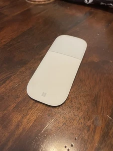 Microsoft Bluetooth Surface Arc Ambidextrous Mouse - Picture 1 of 5
