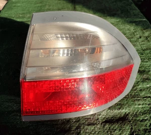 1467472 Fanale post. parte est. Droite FORD S-MAX (CA1) 2.0 TDCi DPF Aut. Mnv - Picture 1 of 4