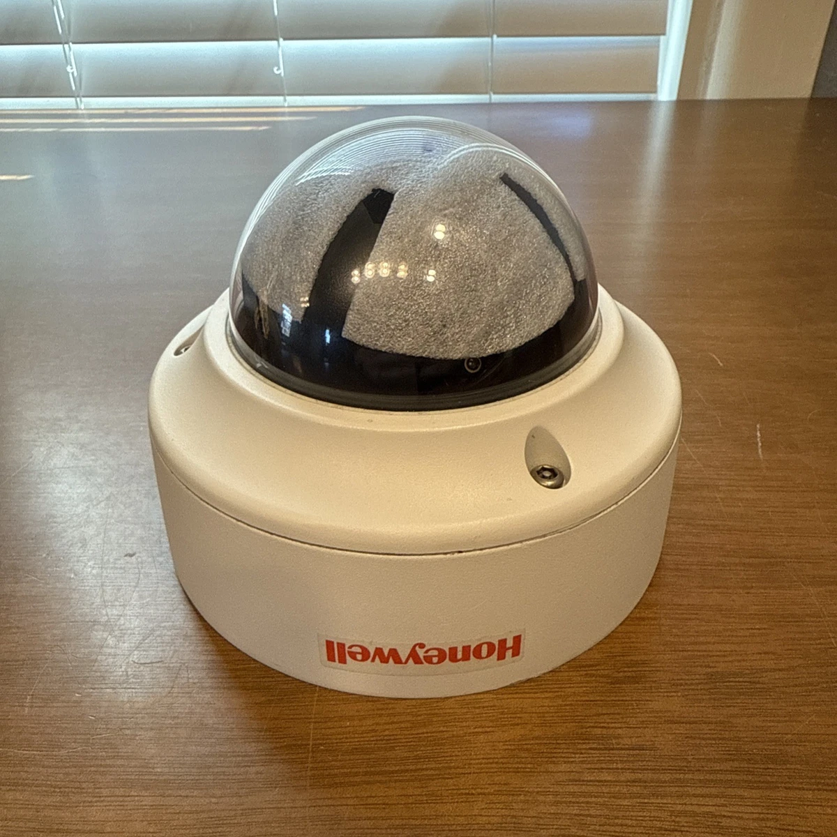 Honeywell H4W4PER2 4MP IP Vandal Dome Camera - 2.7-13.5mm Varifocal Lens, IR Night Vision, WDR - View #13