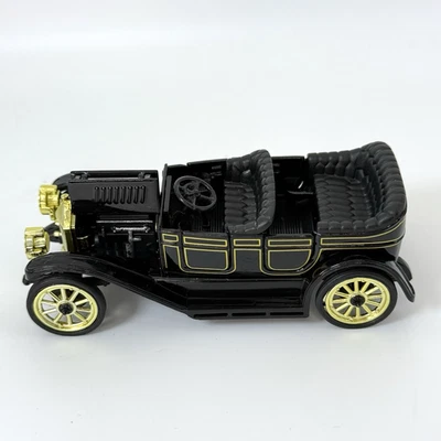 Vintage 1911 Chevy Classic Six Diecast Car Black Gold Trim Touring Convertible M - Image 1 of 4
