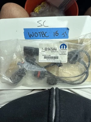 (1) Genuine Mopar Jumper Wiring Kit 68184754AA Nos OEM Brand New Obsolete - Image 1 of 4