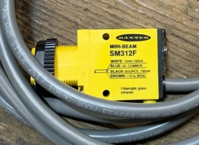 BANNER SM312F MINI BEAM FIBER OPTIC GLASS INFRARED SENSOR 10-30VDC CABLE LL54185 - Image 1 of 4